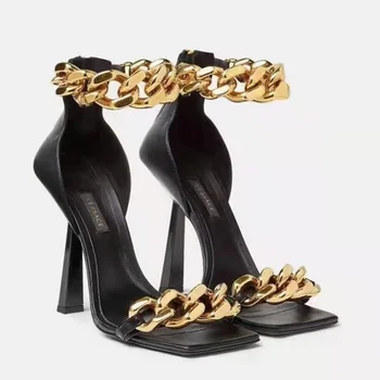 2023 Нови модни дамски обувки на висок ток с метална верига с квадратни пръсти, с една дума, перфектно съчетани със секси босоножками на високи токчета Женски