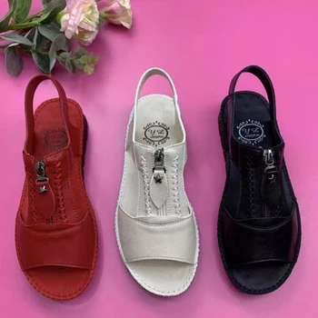 Летни сандали дамски обувки от мека изкуствена кожа, удобни обувки за мама, однотонная обувки на плоска подметка с цип, по-големи размери 43, модни сандали за жени