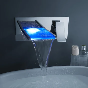 Пълно месинг водопад суета съд мивка кран Монтиране на стена хромирани температурна промяна на цвета кран баня батерии led
